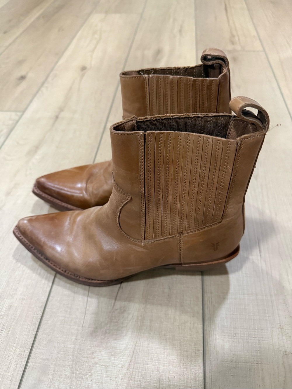 Frye Sache Chelsea Size 8 - Picture 2 of 8